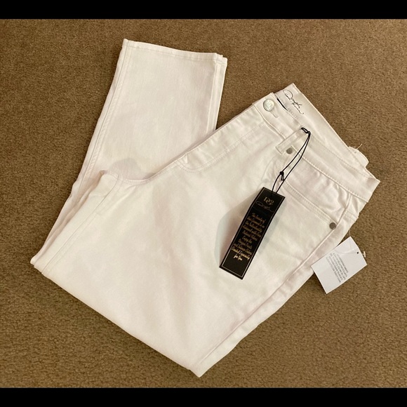 DG2 by Diane Gilman Pants - DG2 Diane Gilman Capri’s